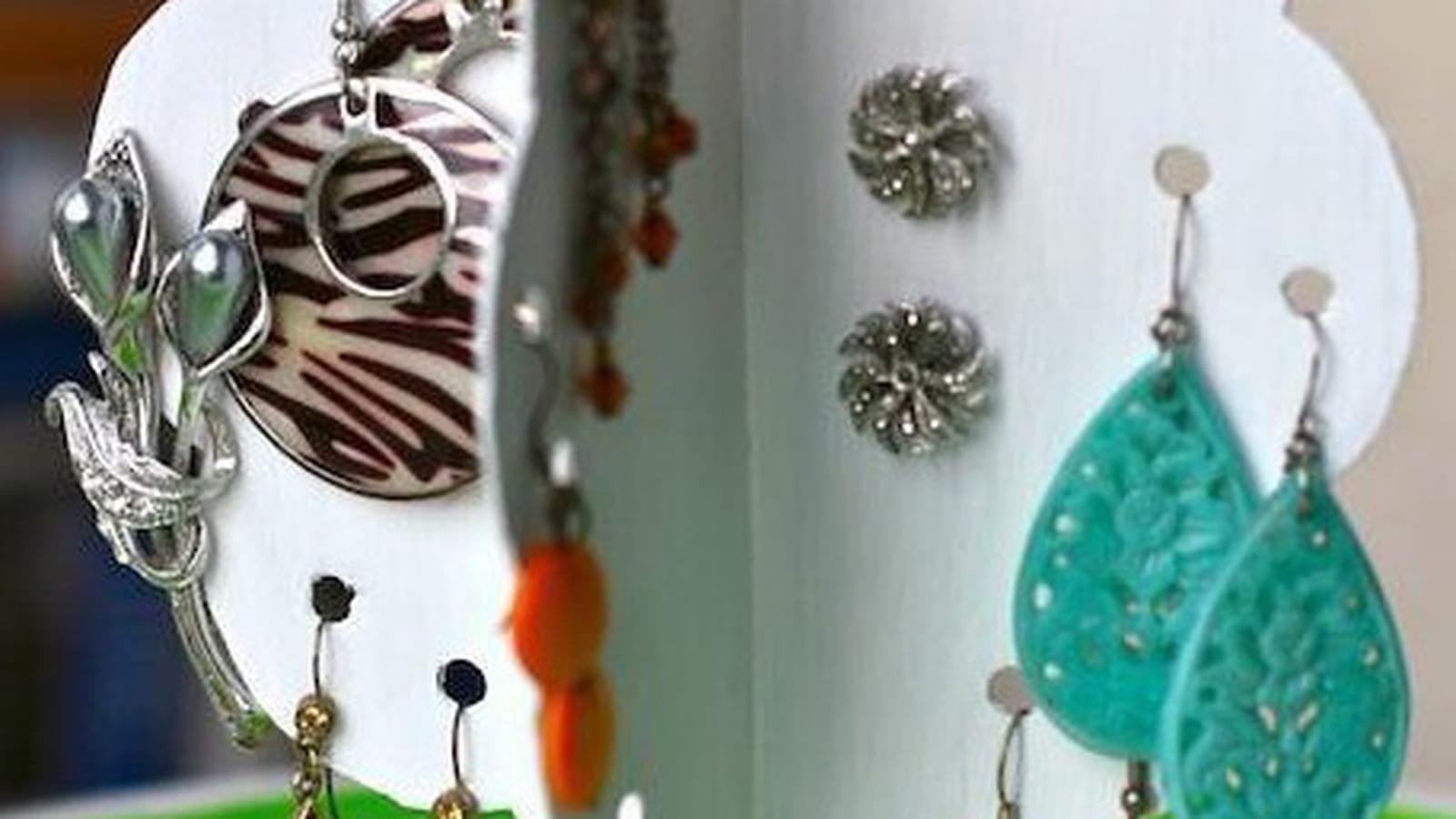 Un arbre à bijoux