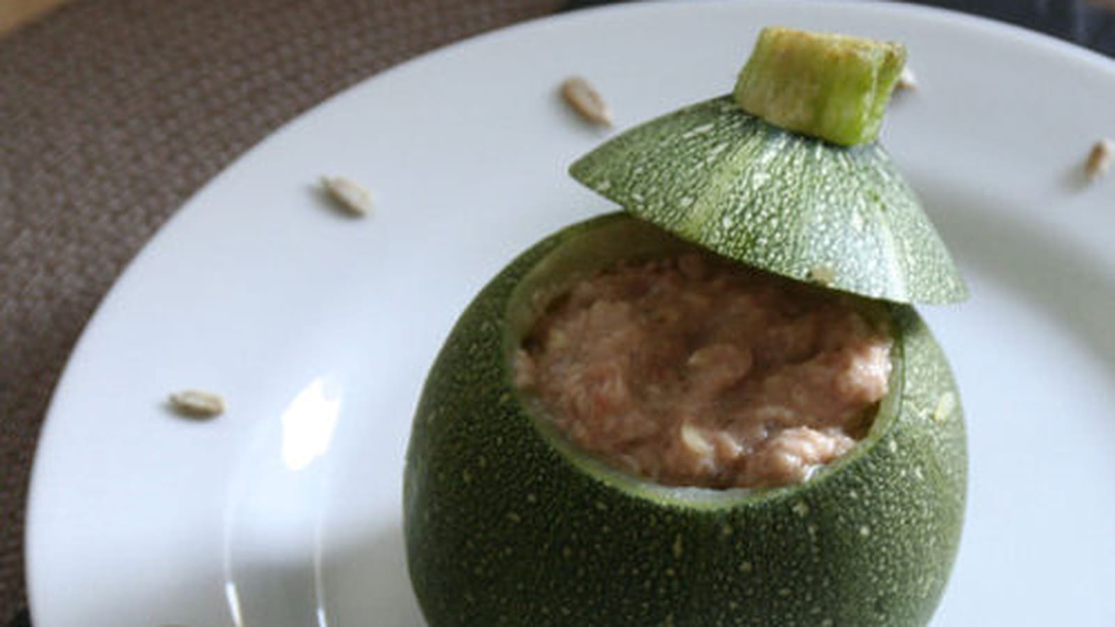 Courgettes farcies au jambon sec