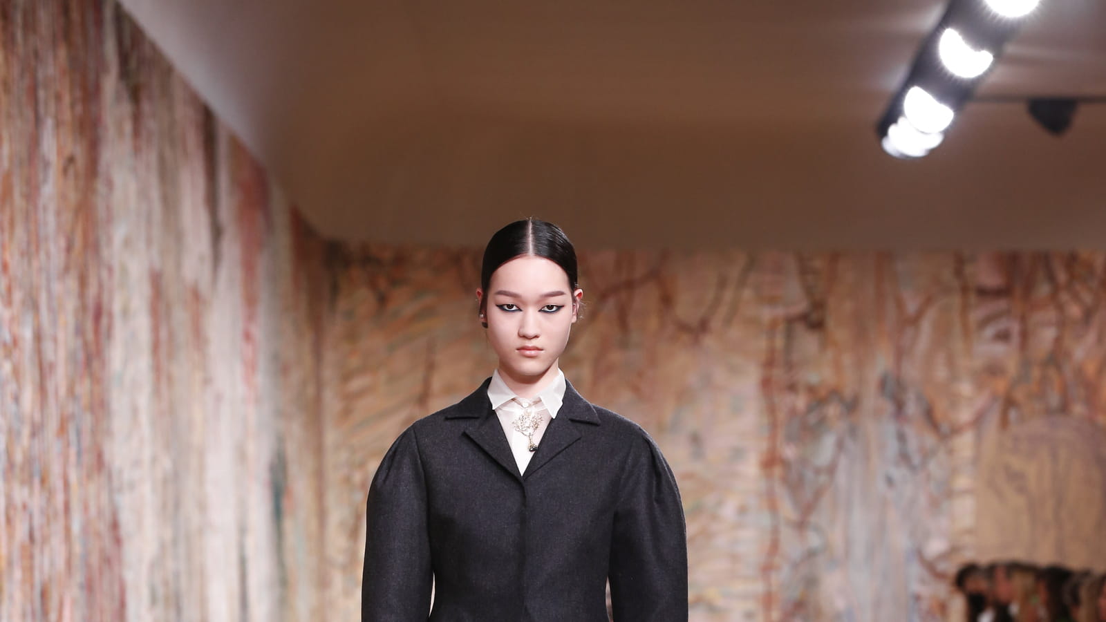 Look 5