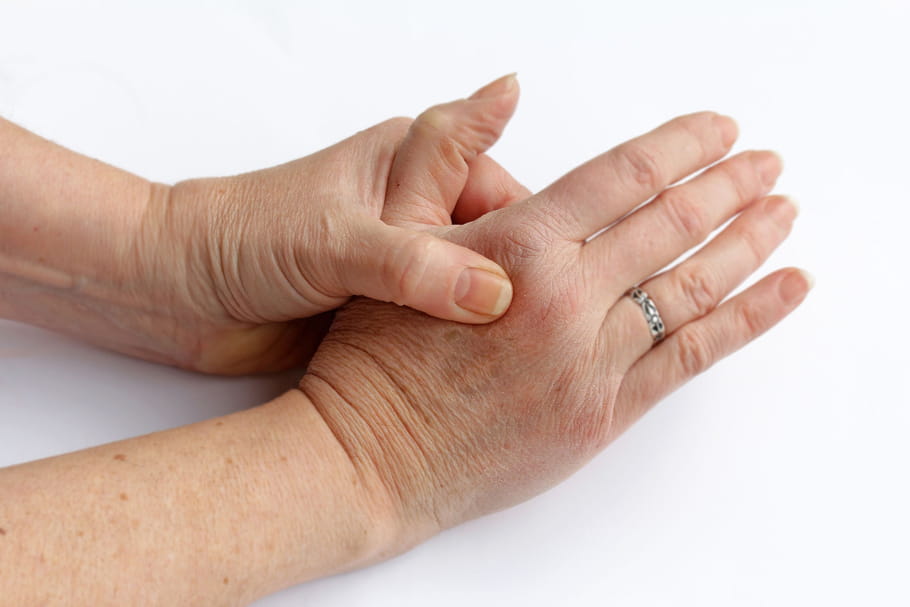 Soulager les douleurs liées à l'arthrose avec la phytothérapie