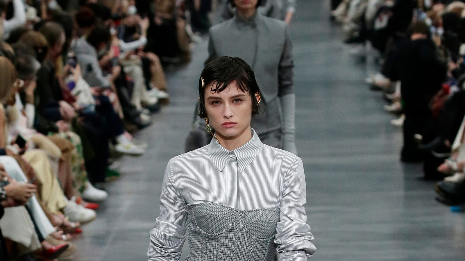 Look 44