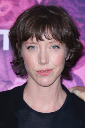 sara-giraudeau-carre-flou