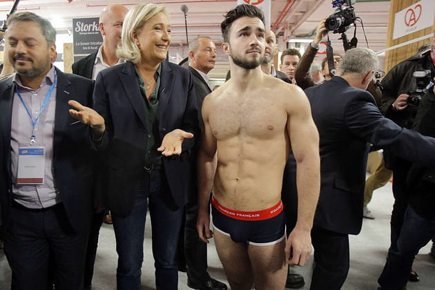 Marine Le Pen, bien accompagn&eacute;e