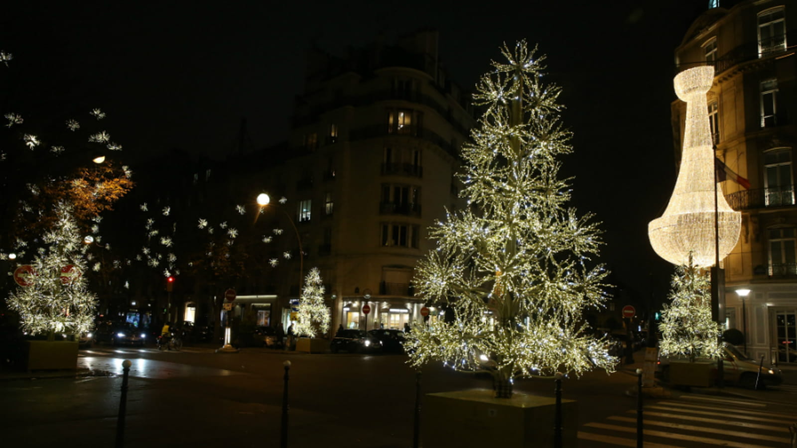 Les illuminations de l'avenue Montaigne
