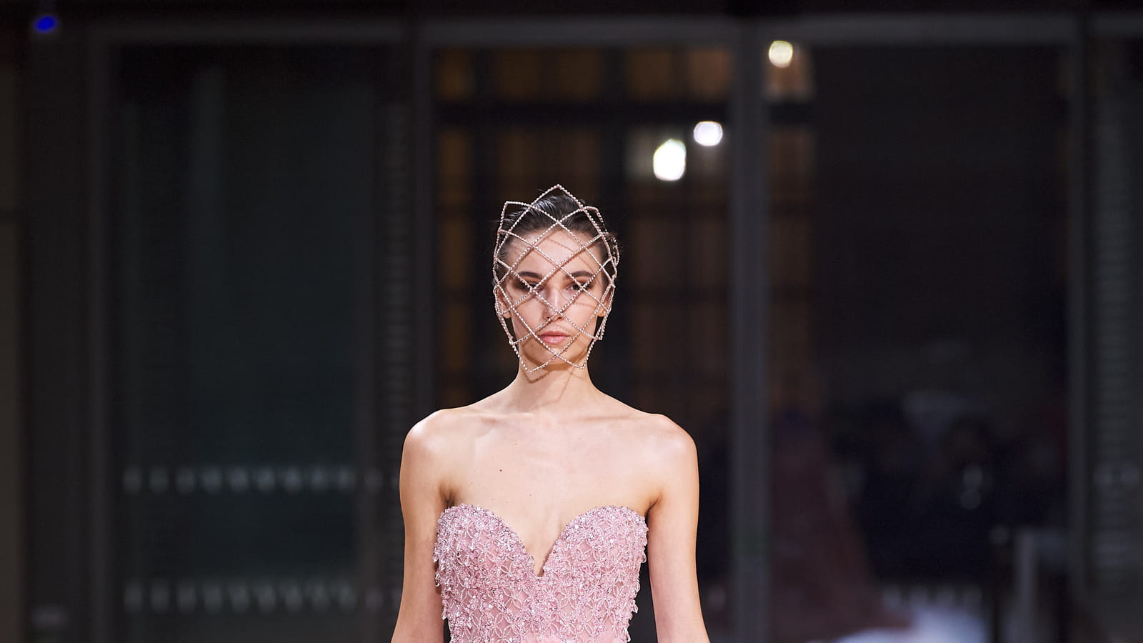 Look 50