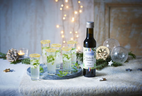 Shoot de gin glacé à l’huile de chanvre et cerfeuil par Bio Planète