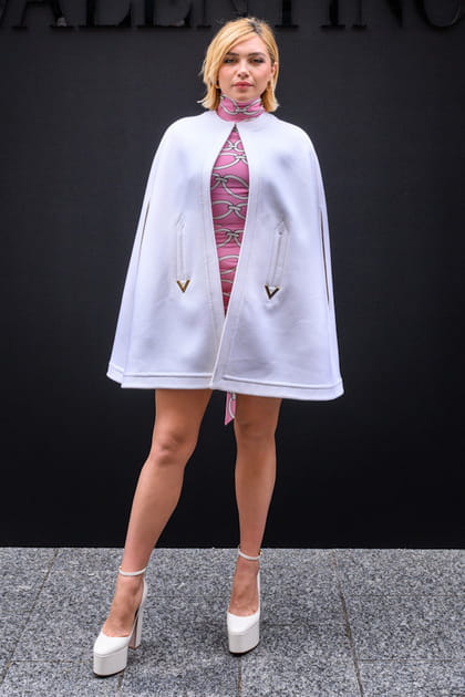 Florence Pugh au d&eacute;fil&eacute; Valentino