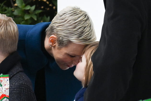 Charlene de Monaco : Tendre moment complice avec Gabriella et Jacques, Noël au palais ! [PHOTOS]