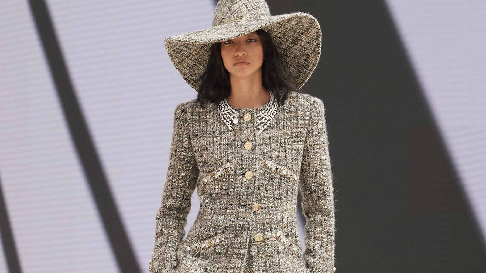 Look 7