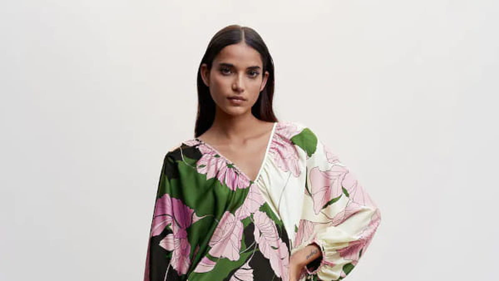 Robe à fleurs Mango 