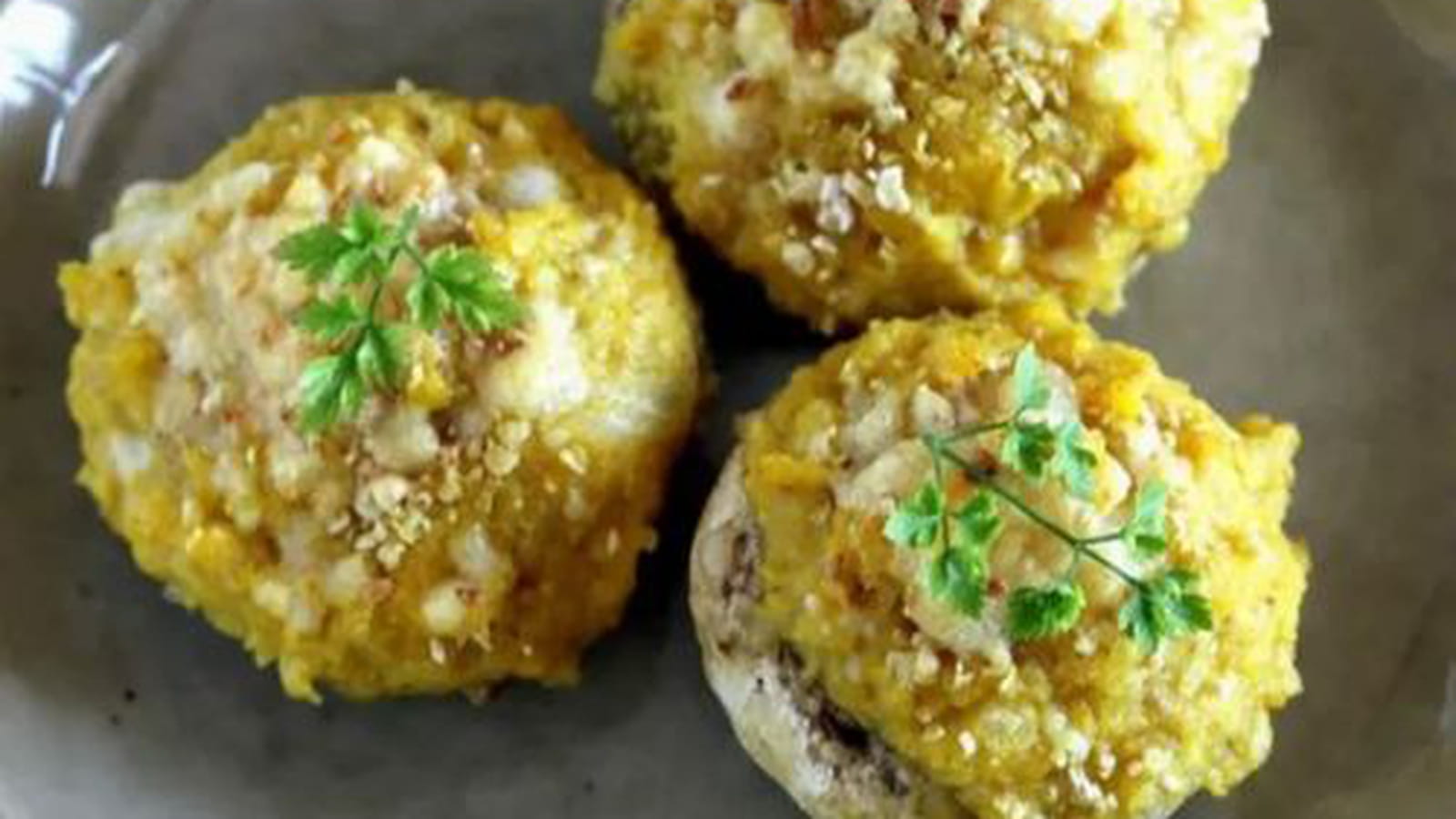 Champignons farcis aux lentilles corail