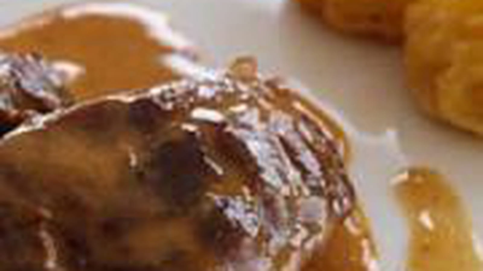 Joue de porc, crème d'ail