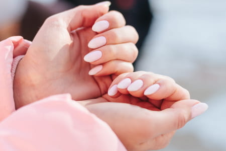 ongles-en-amande