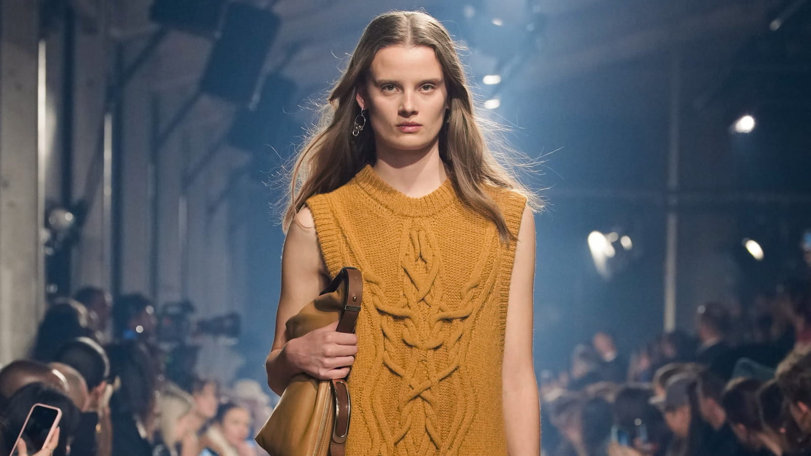 Look 12