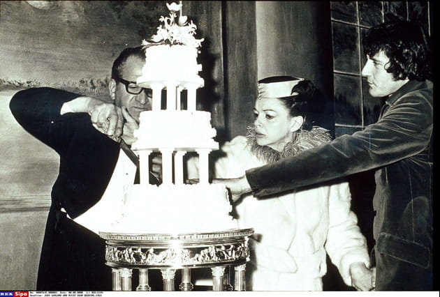 Judy Garland et Mickey Deans célèbrent leur mariage en 1969