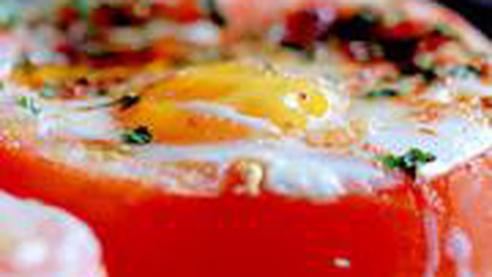 Oeufs cocottes de tomates au thon