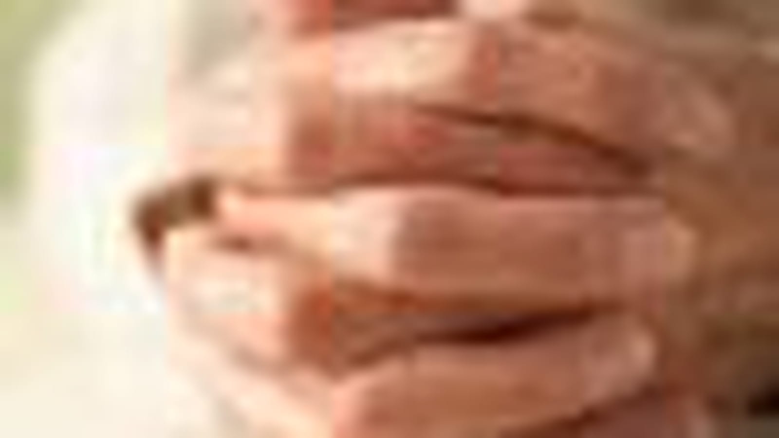 Contre les tâches sur les mains
