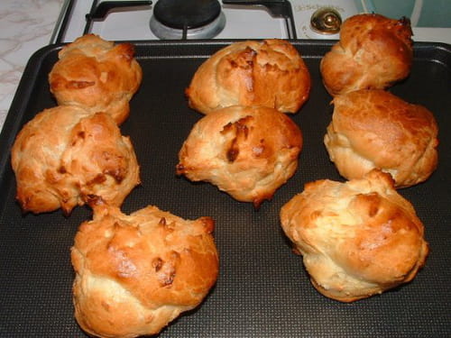 Pommes dauphines en pâte à choux
