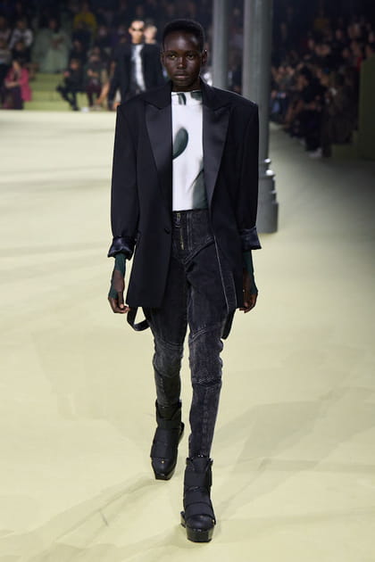 Look 93&nbsp;du d&eacute;fil&eacute; Balmain