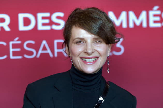 Juliette Binoche au d&icirc;ner des nomm&eacute;s des C&eacute;sar au Fouquet's