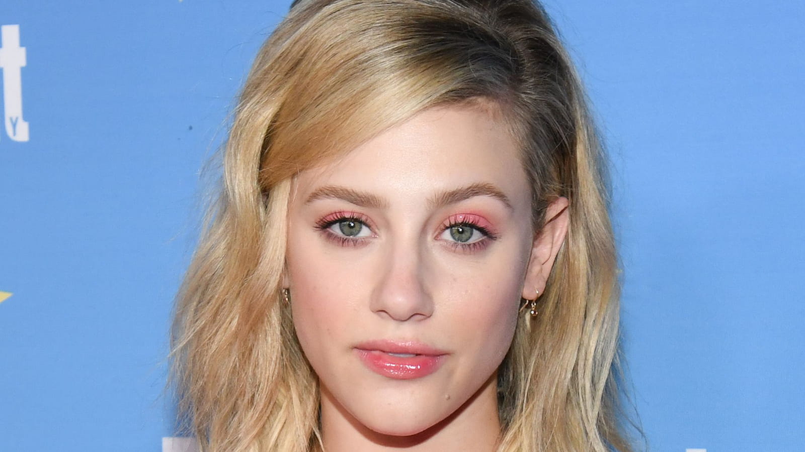 Lili Reinhart