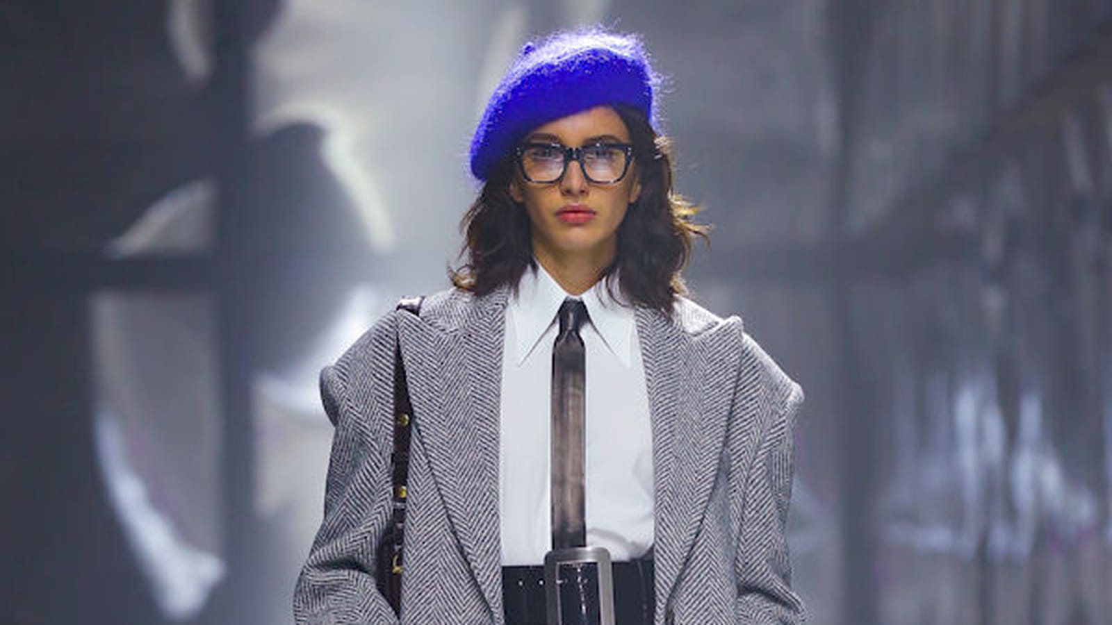 Look 3