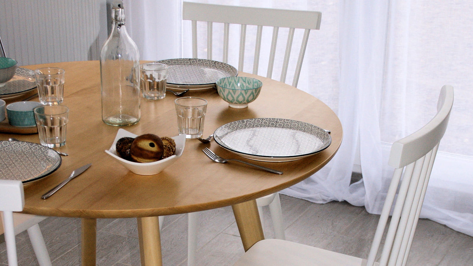 Table ronde en bois