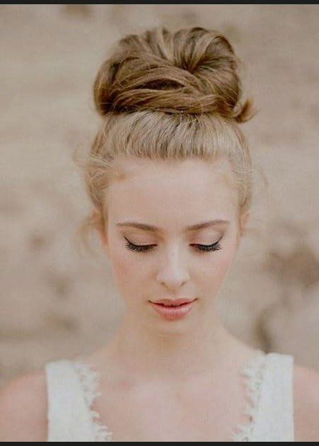 Chignons 2019&nbsp;: des id&eacute;es pour une coiffure haut perch&eacute;e