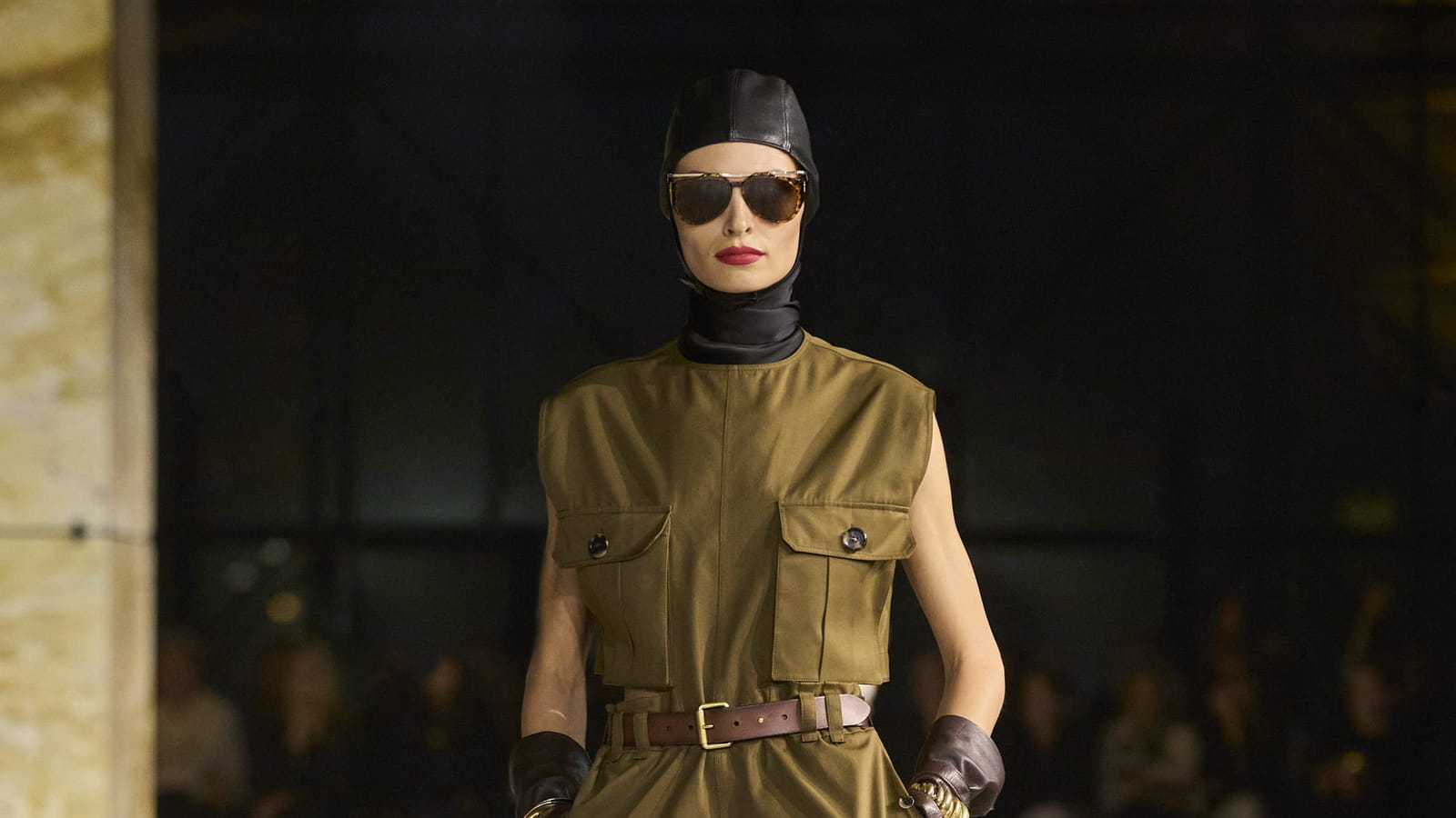 Look 17