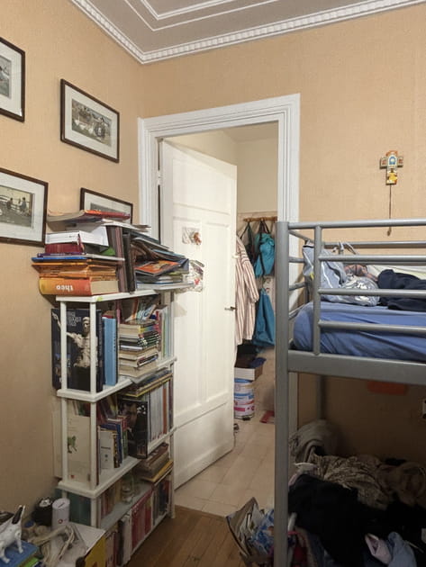 Avant&nbsp;: un acc&egrave;s &agrave; la salle de bains biscornu