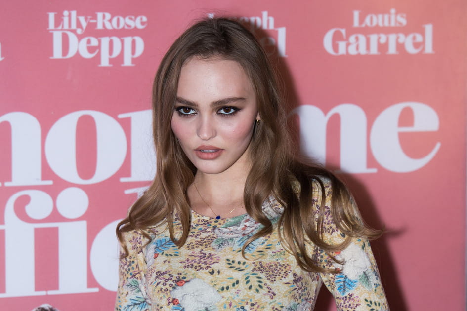 Le blond cendr&eacute; de Lily-Rose Depp