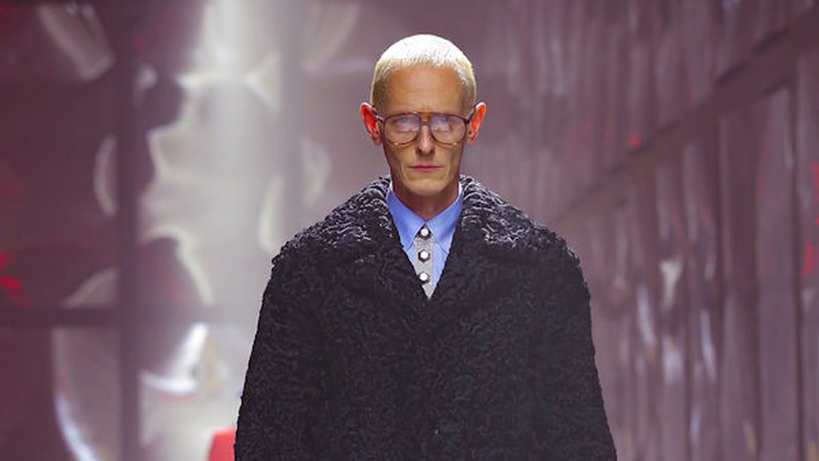 Look 15