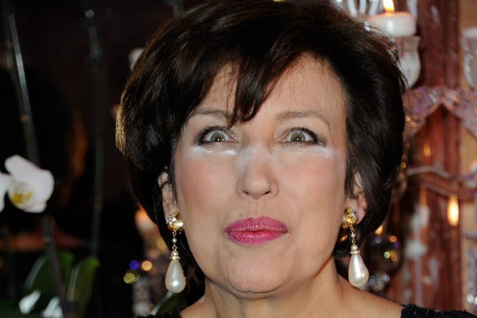 Roselyne Bachelot et son anti-cernes apparent
