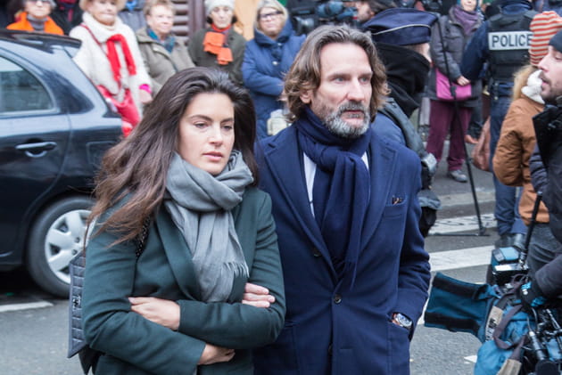 Fr&eacute;d&eacute;ric Beigbeder et Lara Micheli se rendent &agrave; l'enterrement de Michel Legrand