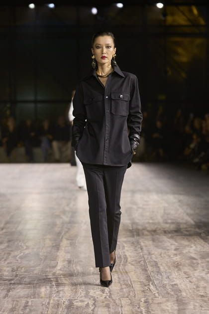 Look 25 du défilé Saint Laurent printemps-été 2024