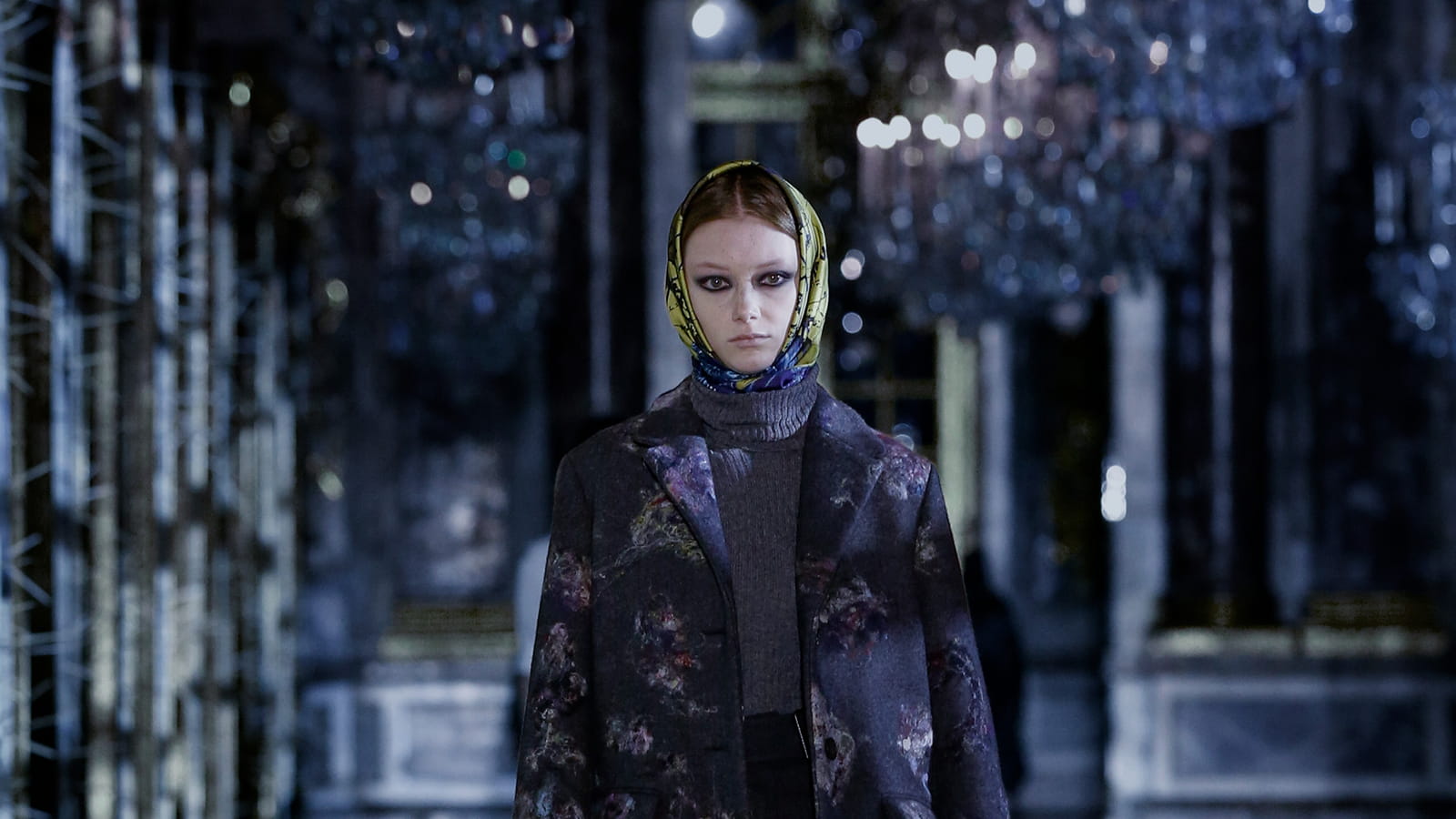 Look 10