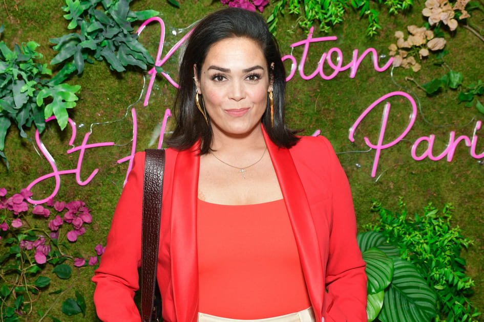 Lola Dewaere, attirante avec son carr&eacute; long brun