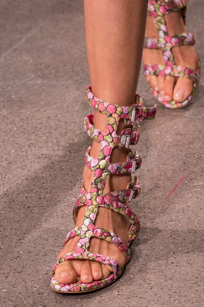 Les nu-pieds du d&eacute;fil&eacute; Zac Posen