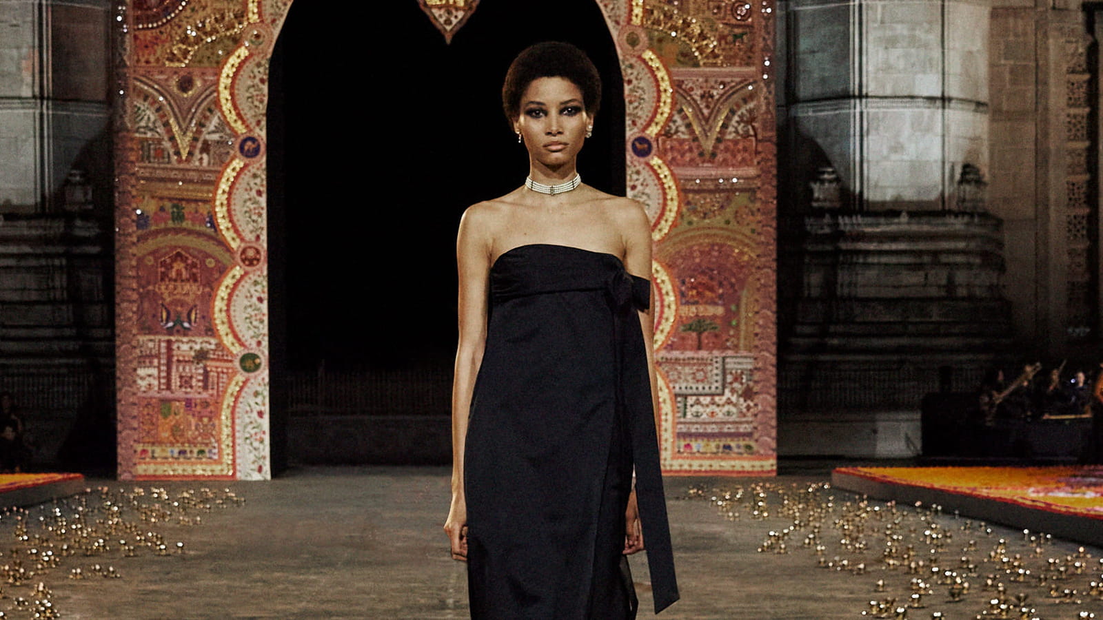 Look 60