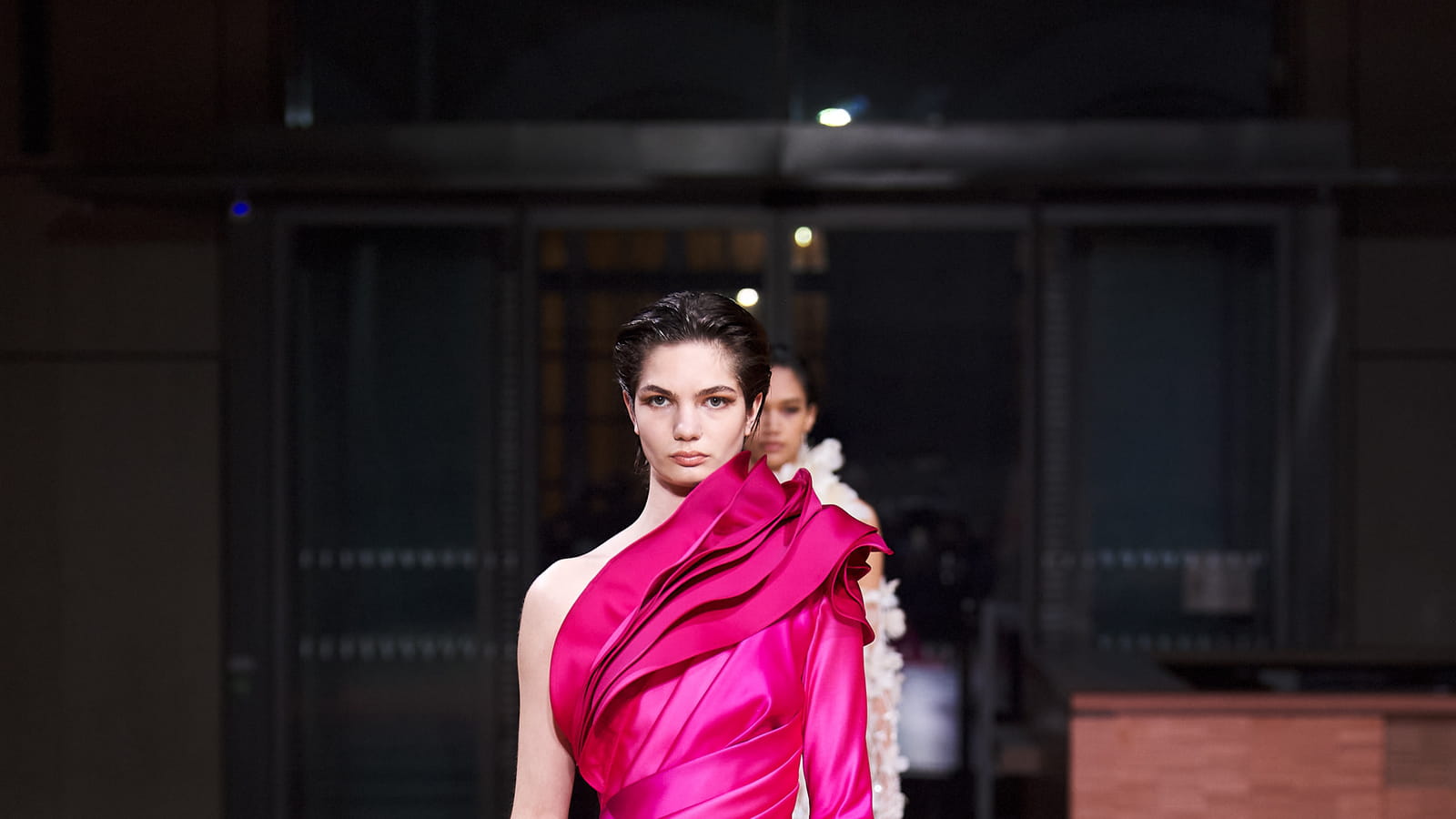 Look 30