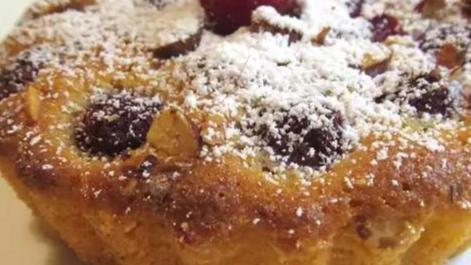 Petits gâteaux moelleux framboises-amandes