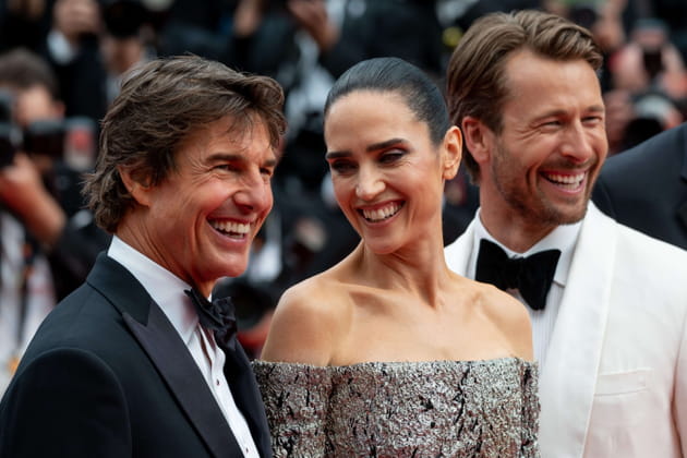 Tom Cruise, Jennifer Connelly et Glen Powell se fendent la poire &agrave; l'avant-premi&egrave;re de "Top Gun&nbsp;: Maverick"