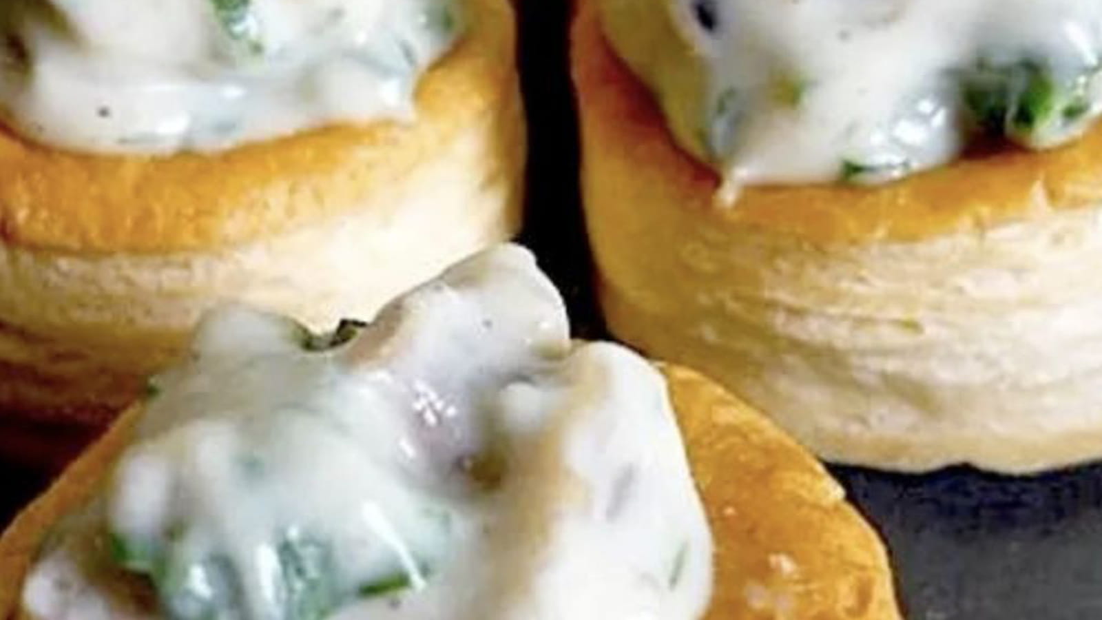 Mini-feuilletés aux escargots et fourme d'Ambert