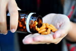 À partir de 70 ans, cette multivitamine vendue en pharmacie freinerait le vieillissement selon des chercheurs