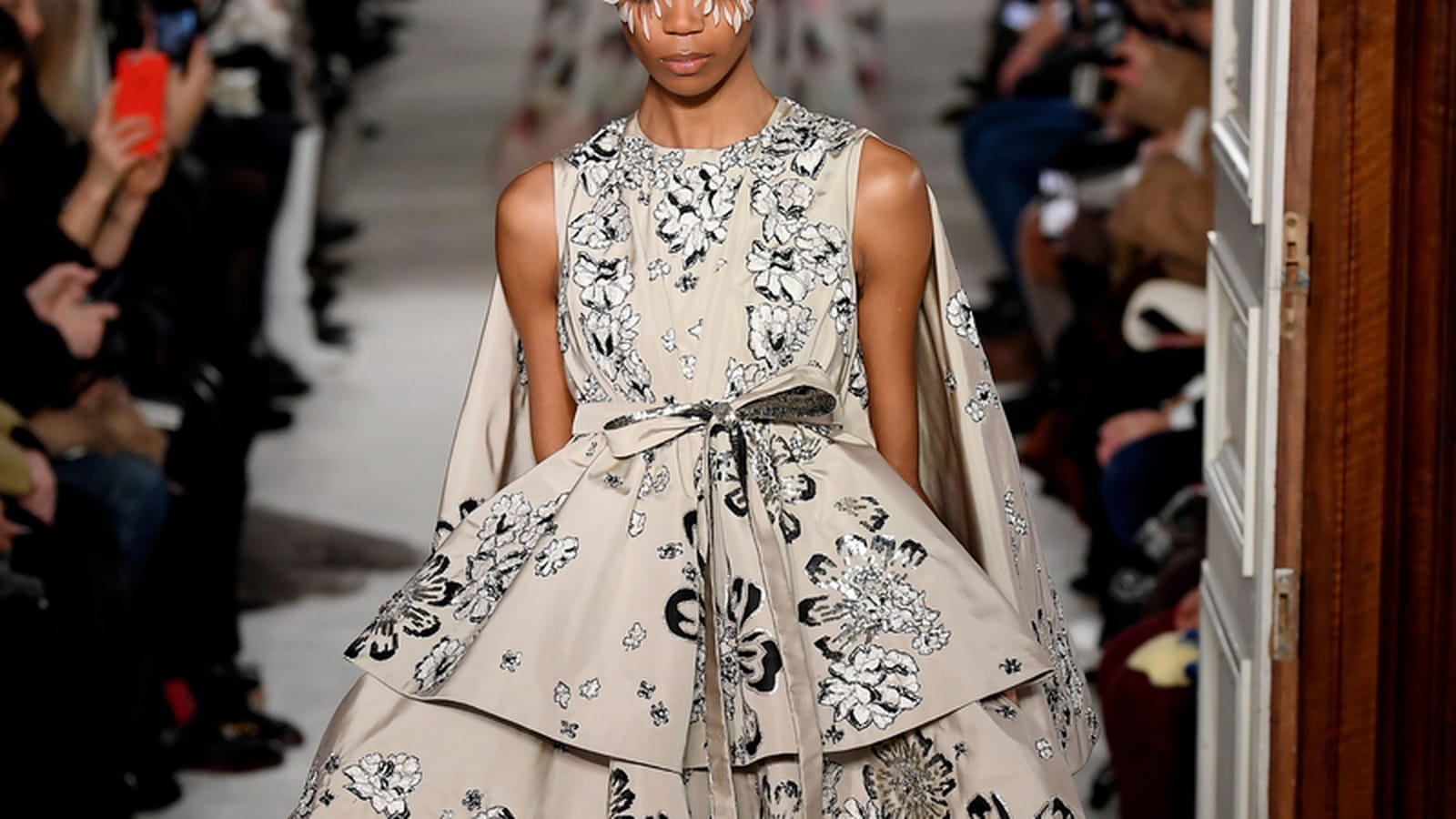 Look 19