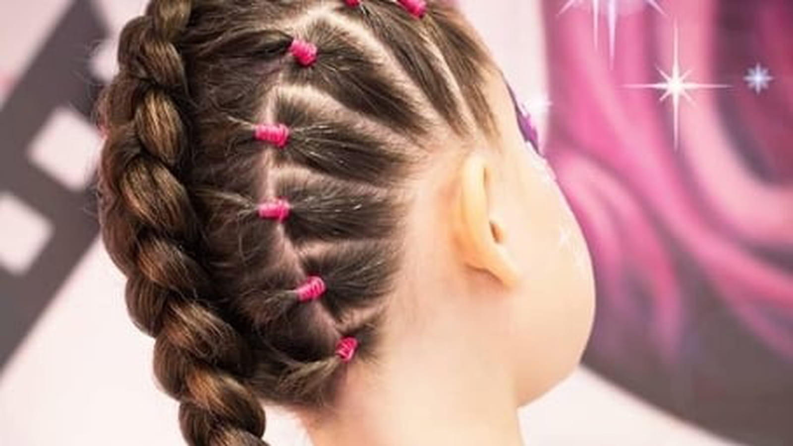 Une tresse haute en couleurs