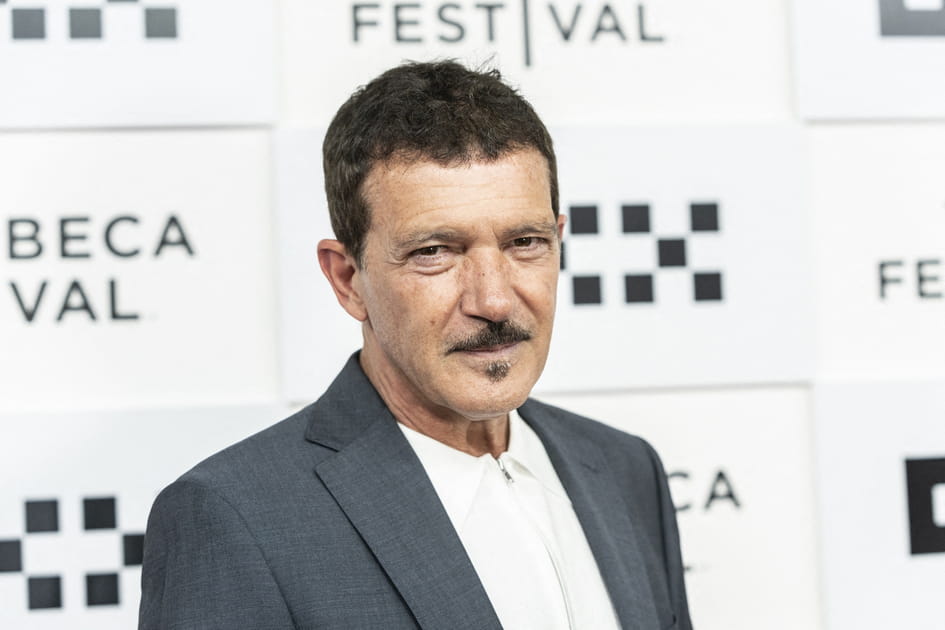 La moustache pyramidale d'Antonio Banderas