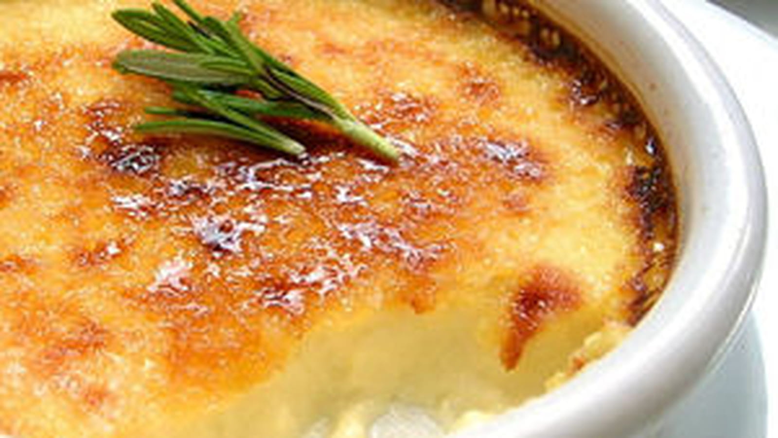 Crème brûlée au romarin et au miel