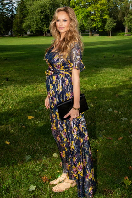 Adriana Karembeu, taille : 1,85 m