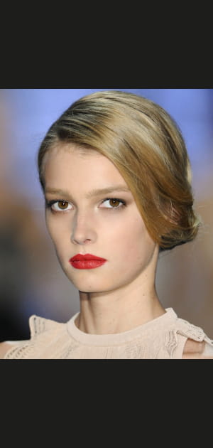 Se faire un chignon flou